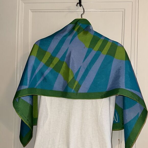 Vintage Vera Neumann 60s/70s green, lavender & turquoise polyester scarf - Picture 4 of 9